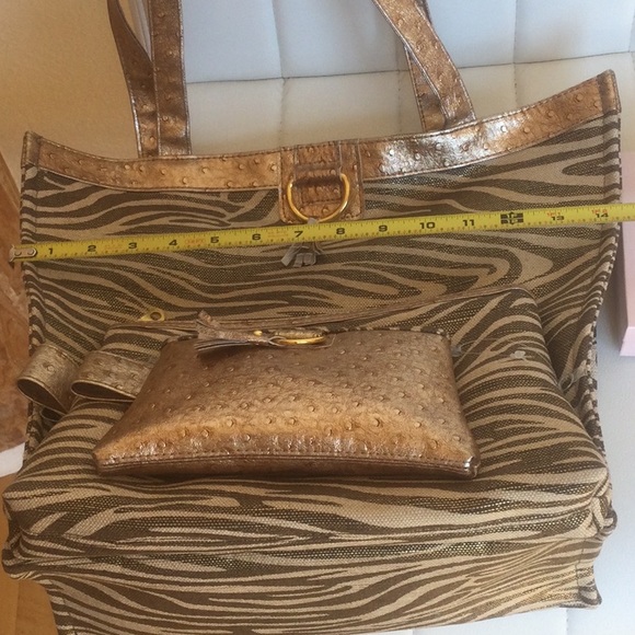 NWOT Modella Tote and Cosmetic Bags Brown/ Gold - Picture 7 of 16